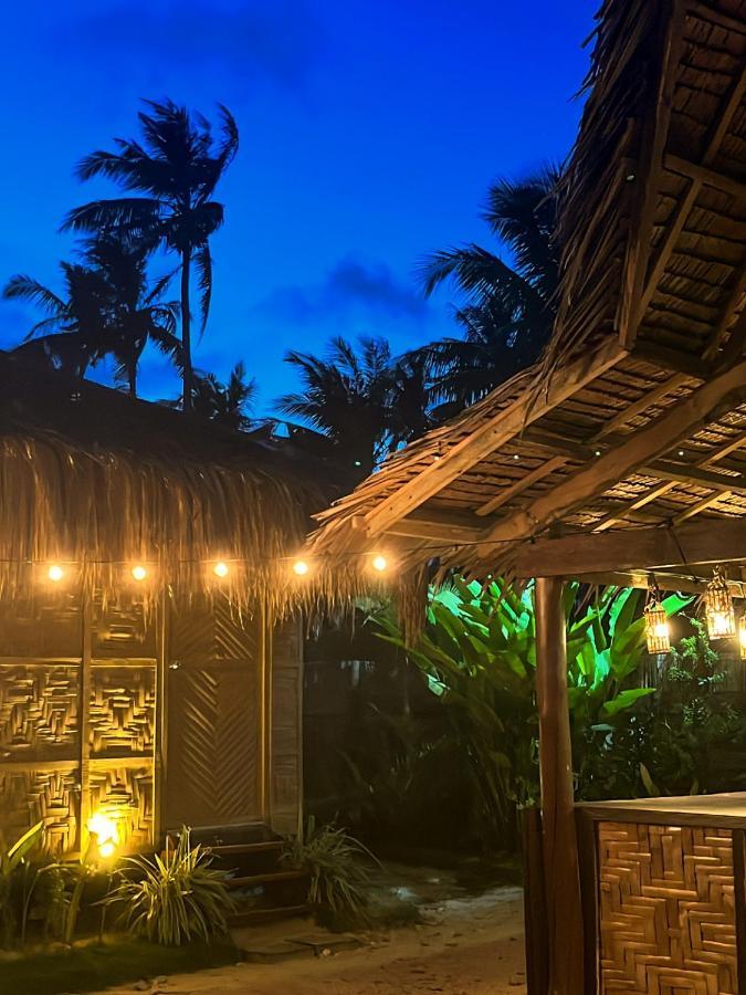 Siargao Tropic Hostel Хенерал Луна Екстериор снимка