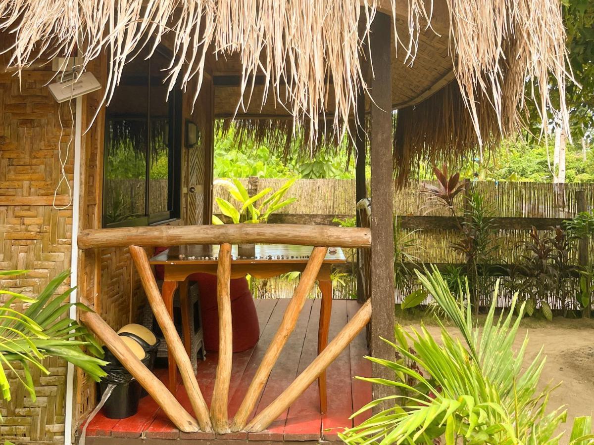 Siargao Tropic Hostel Хенерал Луна Екстериор снимка