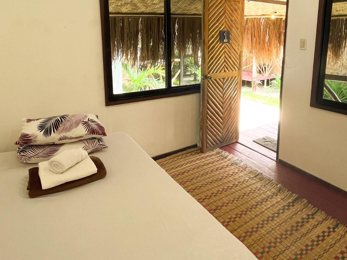 Siargao Tropic Hostel Хенерал Луна Екстериор снимка